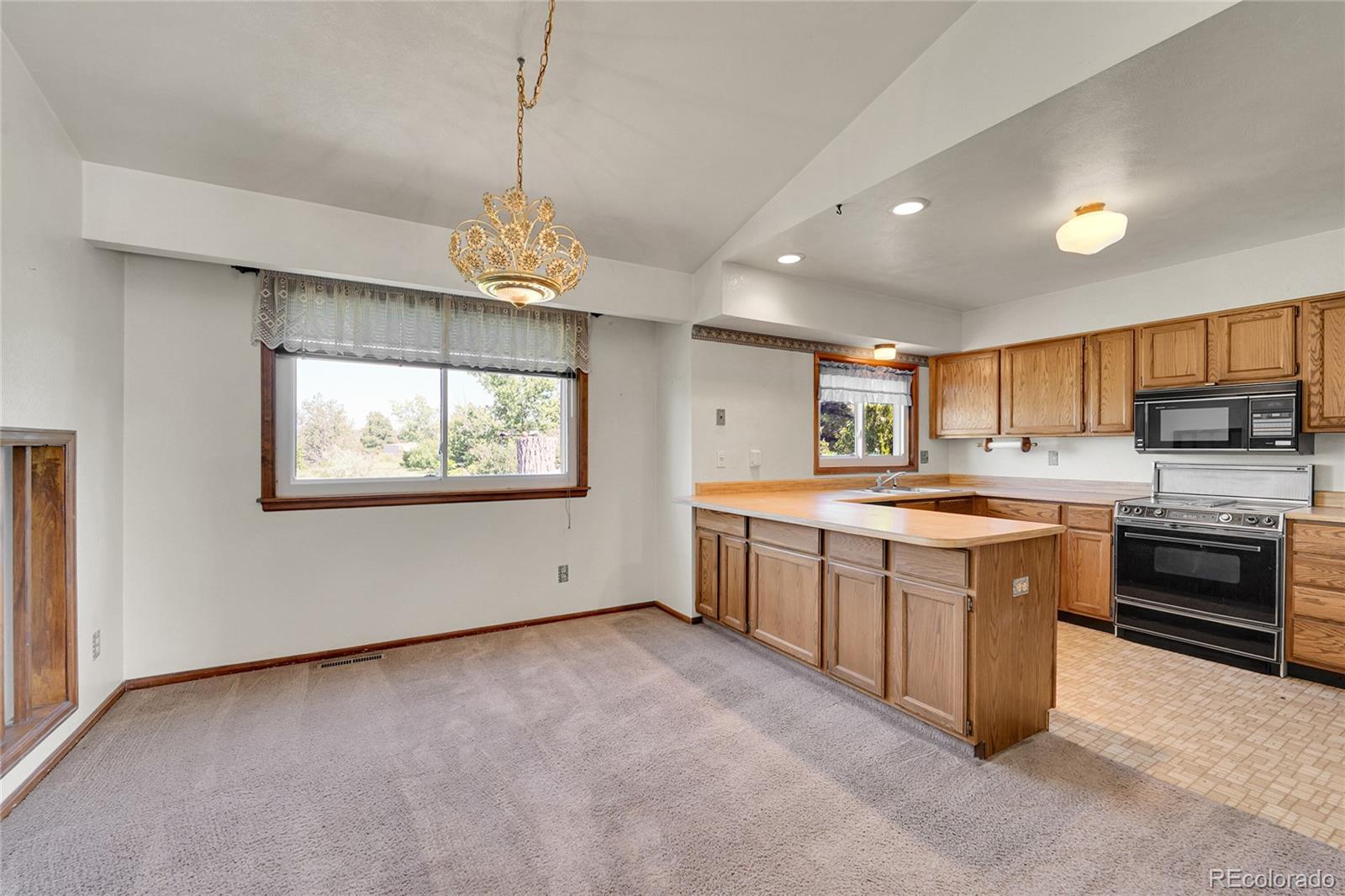 MLS Image #5 for 2882  gentry court,watkins, Colorado