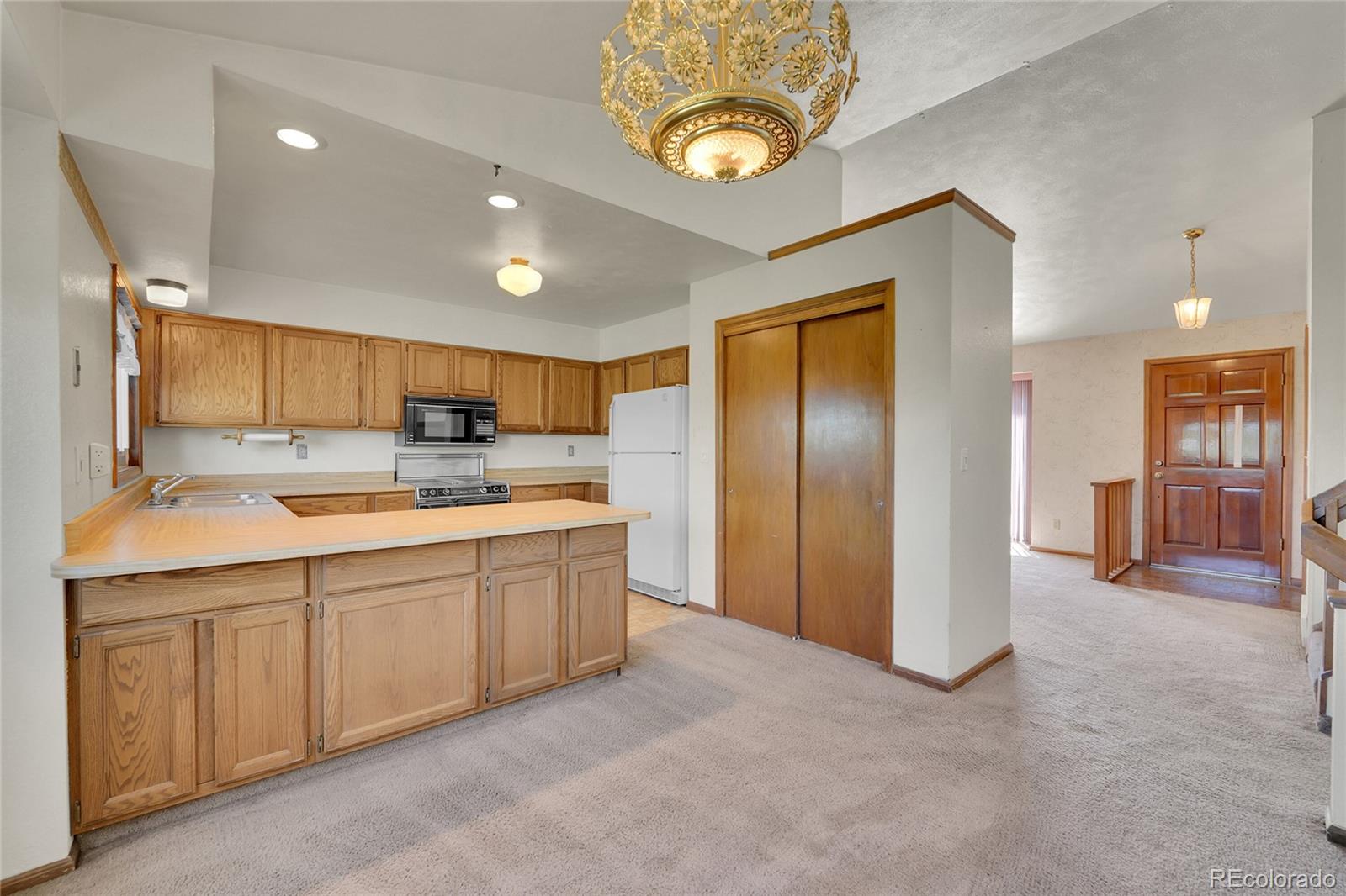 MLS Image #6 for 2882  gentry court,watkins, Colorado