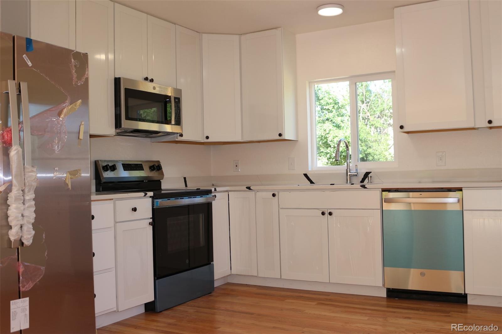MLS Image #3 for 1705  cathay court,aurora, Colorado
