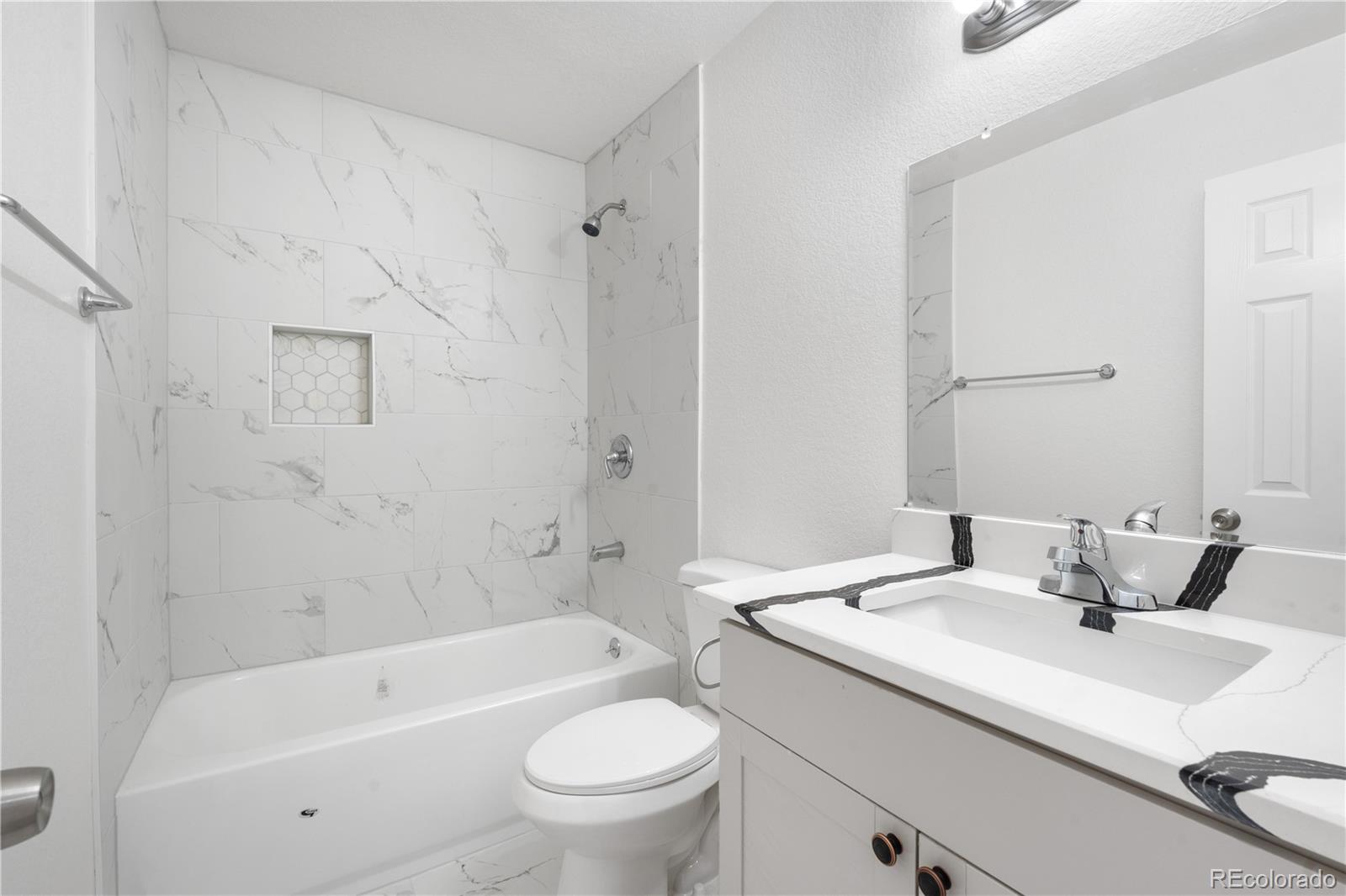 MLS Image #9 for 1705  cathay court,aurora, Colorado