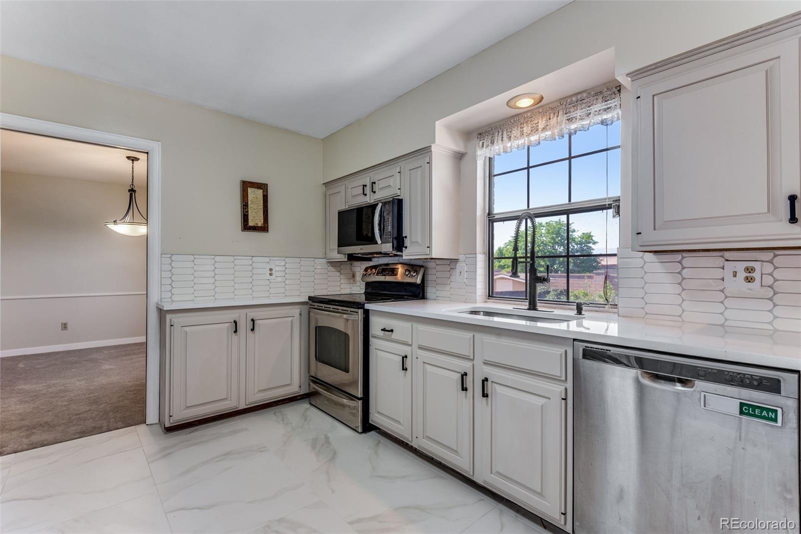 MLS Image #18 for 10851 e iliff place,aurora, Colorado