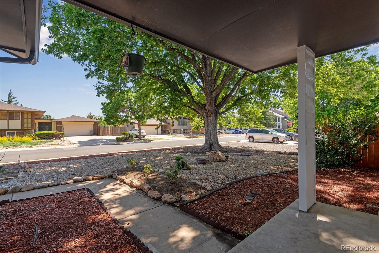 MLS Image #3 for 10851 e iliff place,aurora, Colorado