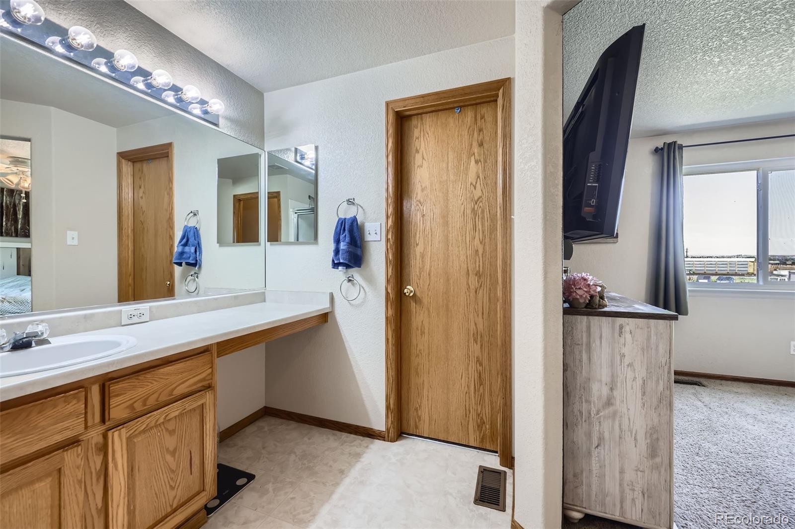 MLS Image #18 for 11357  iola street,commerce city, Colorado