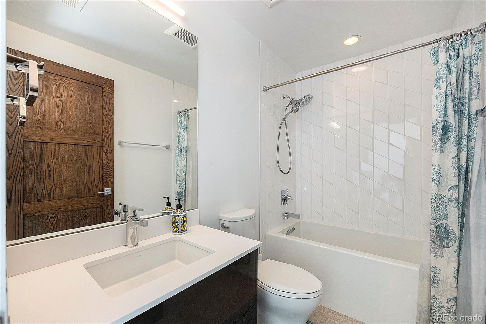 MLS Image #18 for 3057 s university circle,englewood, Colorado