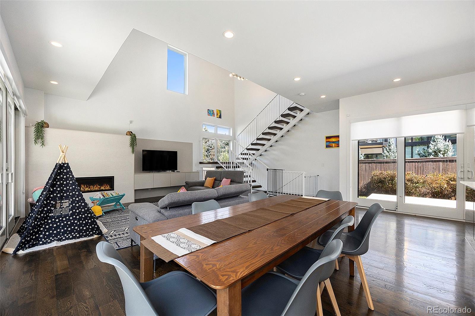 MLS Image #5 for 3057 s university circle,englewood, Colorado