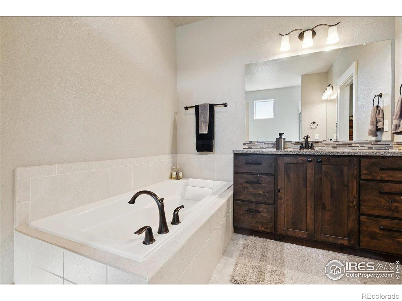 MLS Image #20 for 630  vermilion peak drive,windsor, Colorado