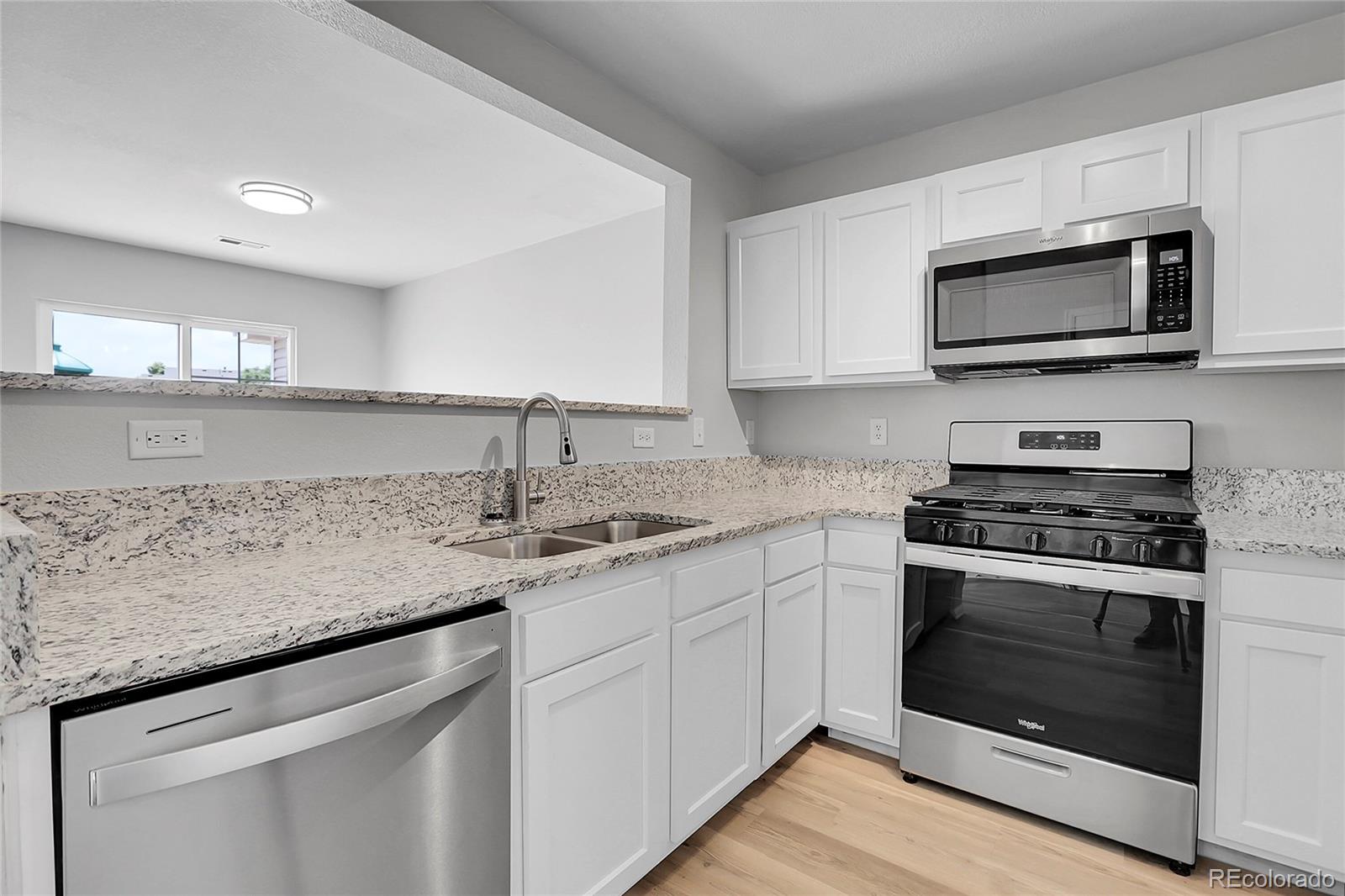 MLS Image #10 for 7977 s kittredge street,englewood, Colorado
