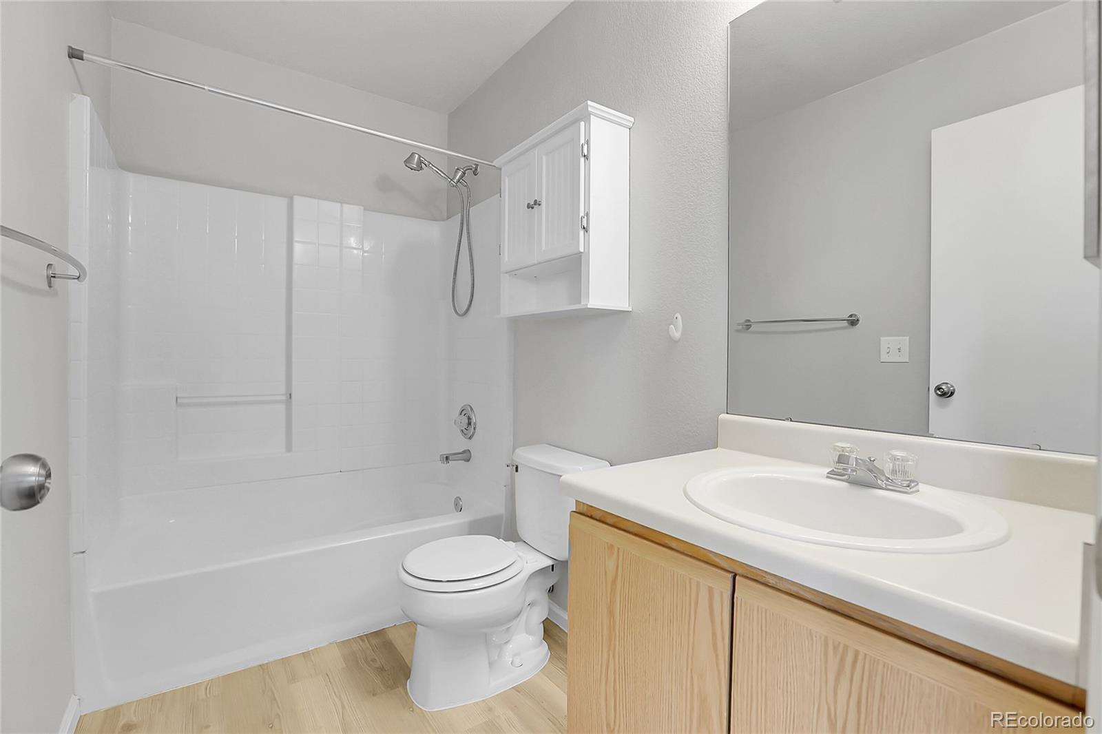MLS Image #17 for 7977 s kittredge street,englewood, Colorado