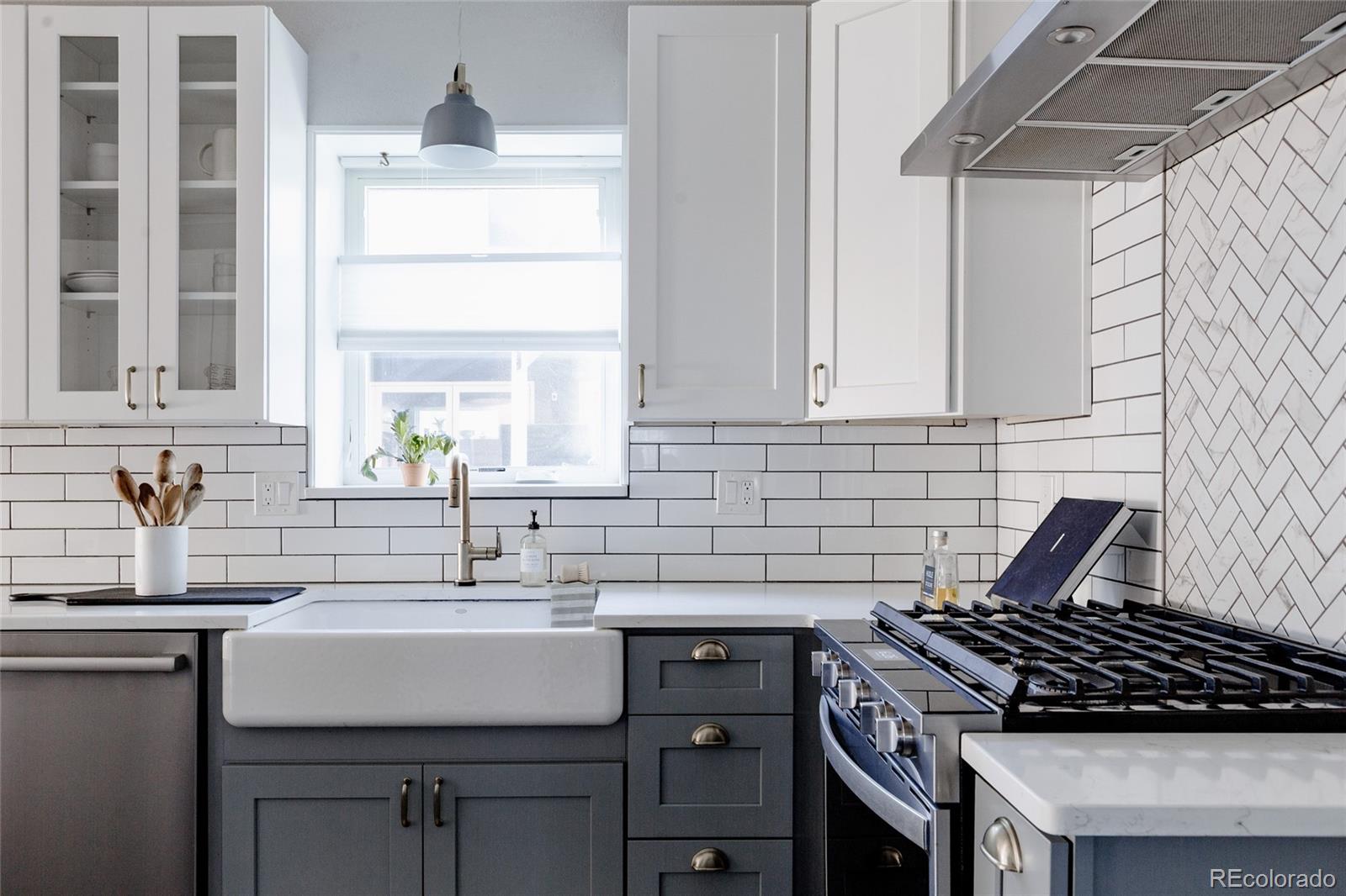 MLS Image #19 for 2096 s logan street,denver, Colorado