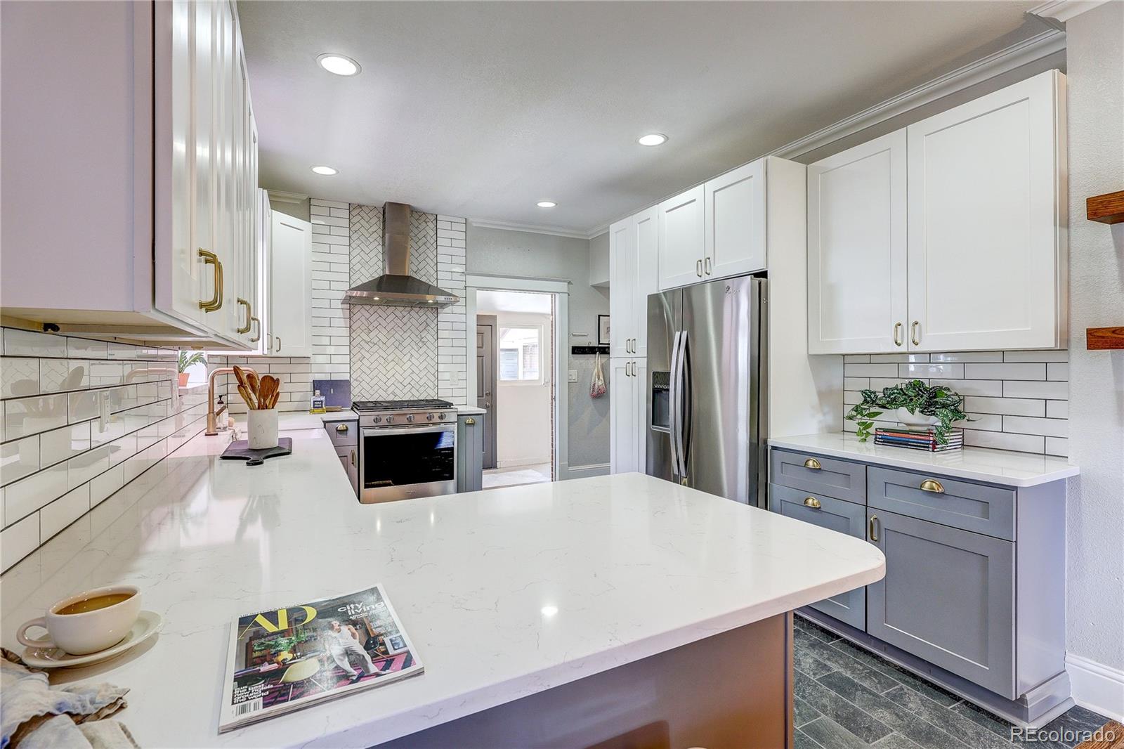 MLS Image #21 for 2096 s logan street,denver, Colorado