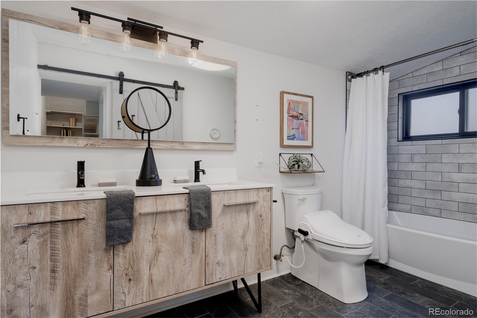 MLS Image #24 for 2096 s logan street,denver, Colorado