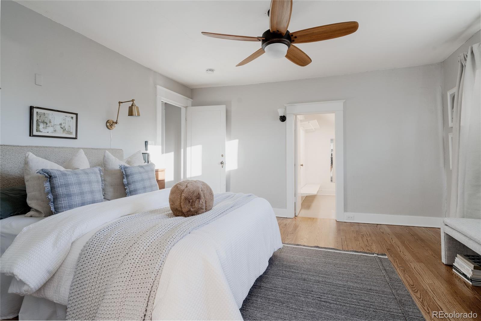 MLS Image #29 for 2096 s logan street,denver, Colorado