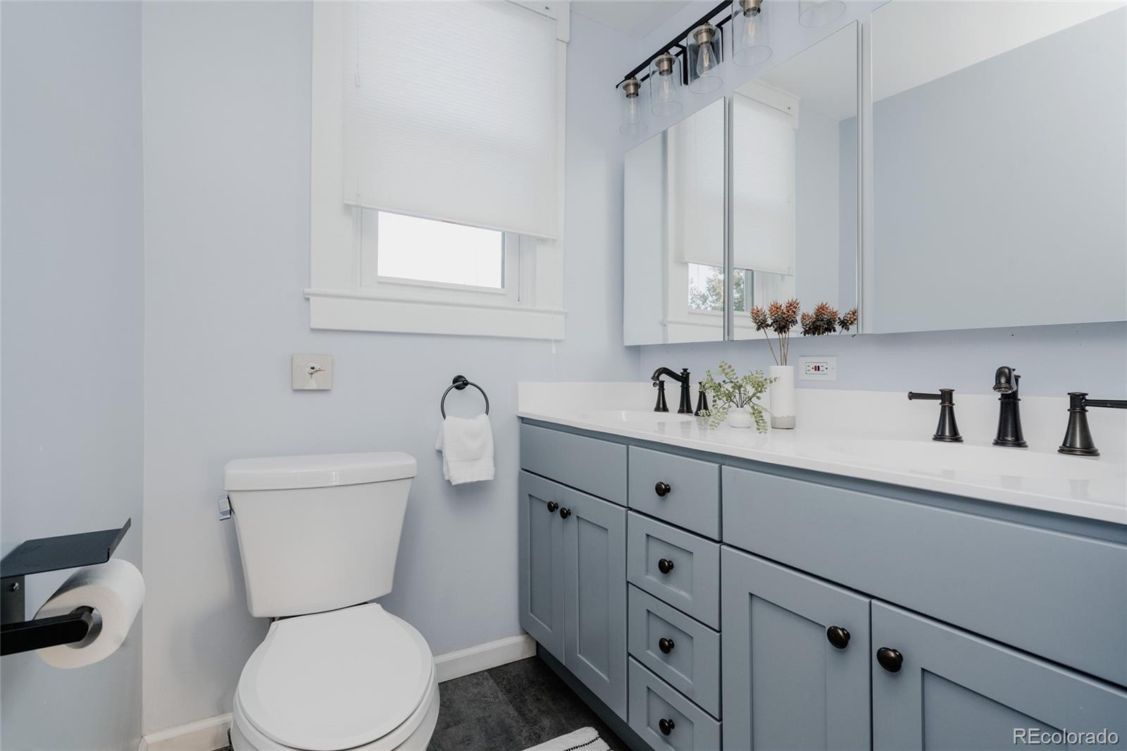MLS Image #33 for 2096 s logan street,denver, Colorado
