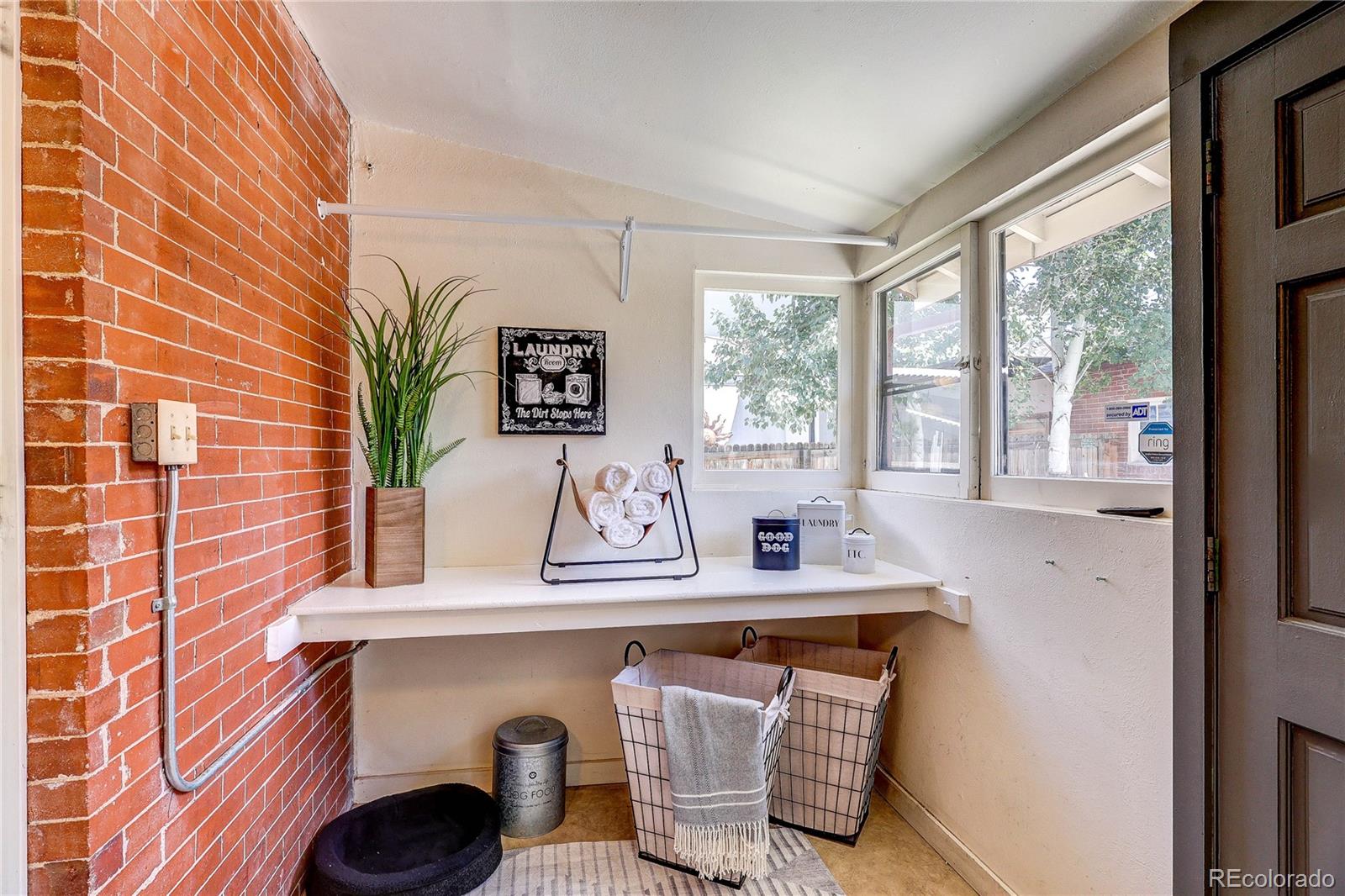 MLS Image #39 for 2096 s logan street,denver, Colorado