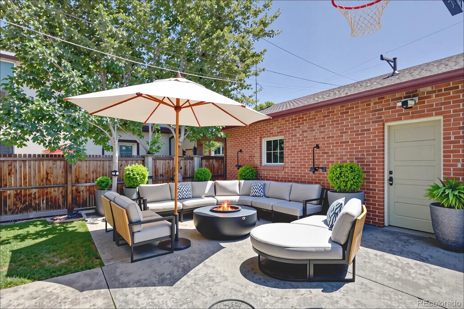 MLS Image #42 for 2096 s logan street,denver, Colorado