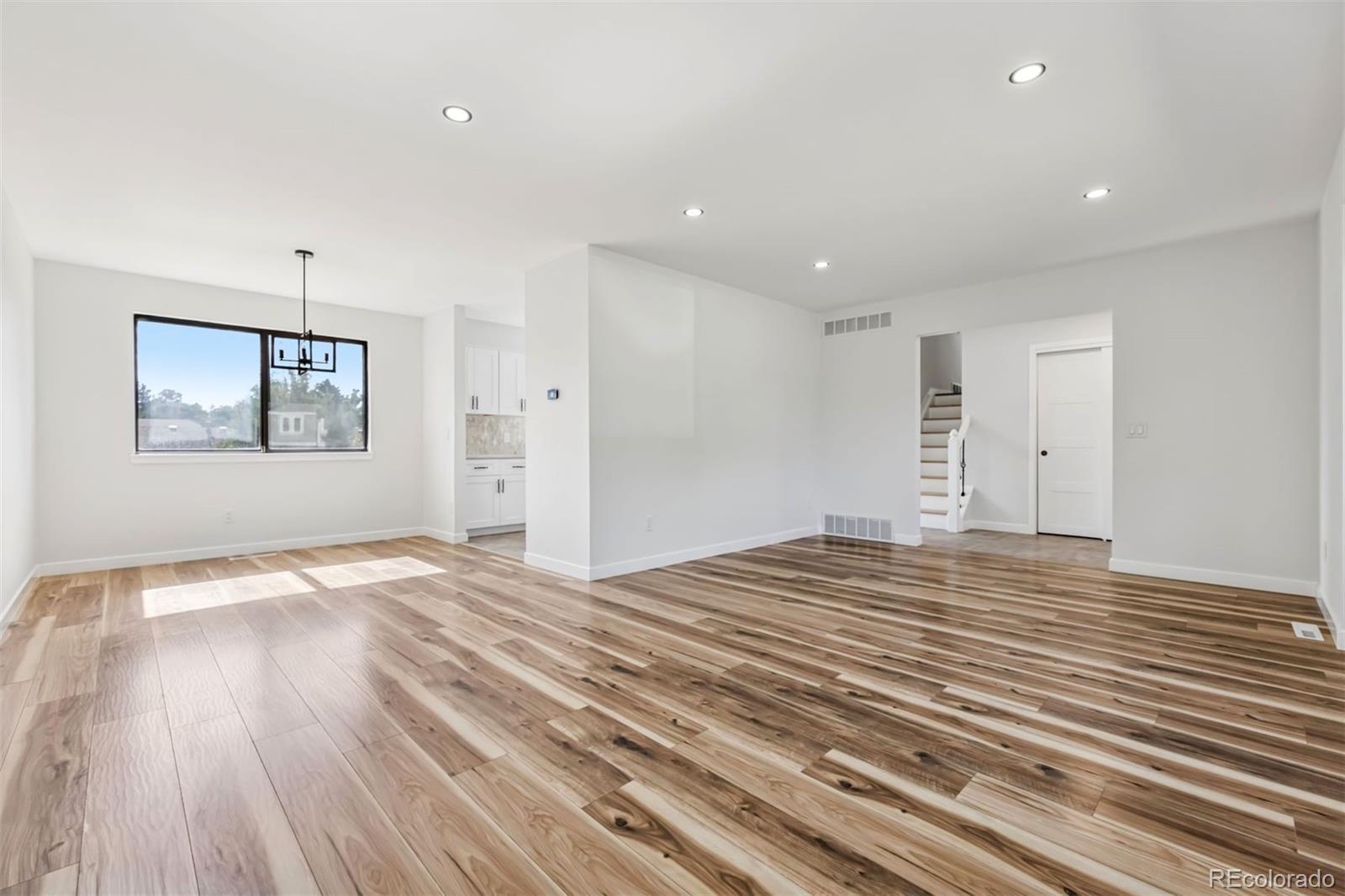 MLS Image #8 for 7351 s marion street,centennial, Colorado