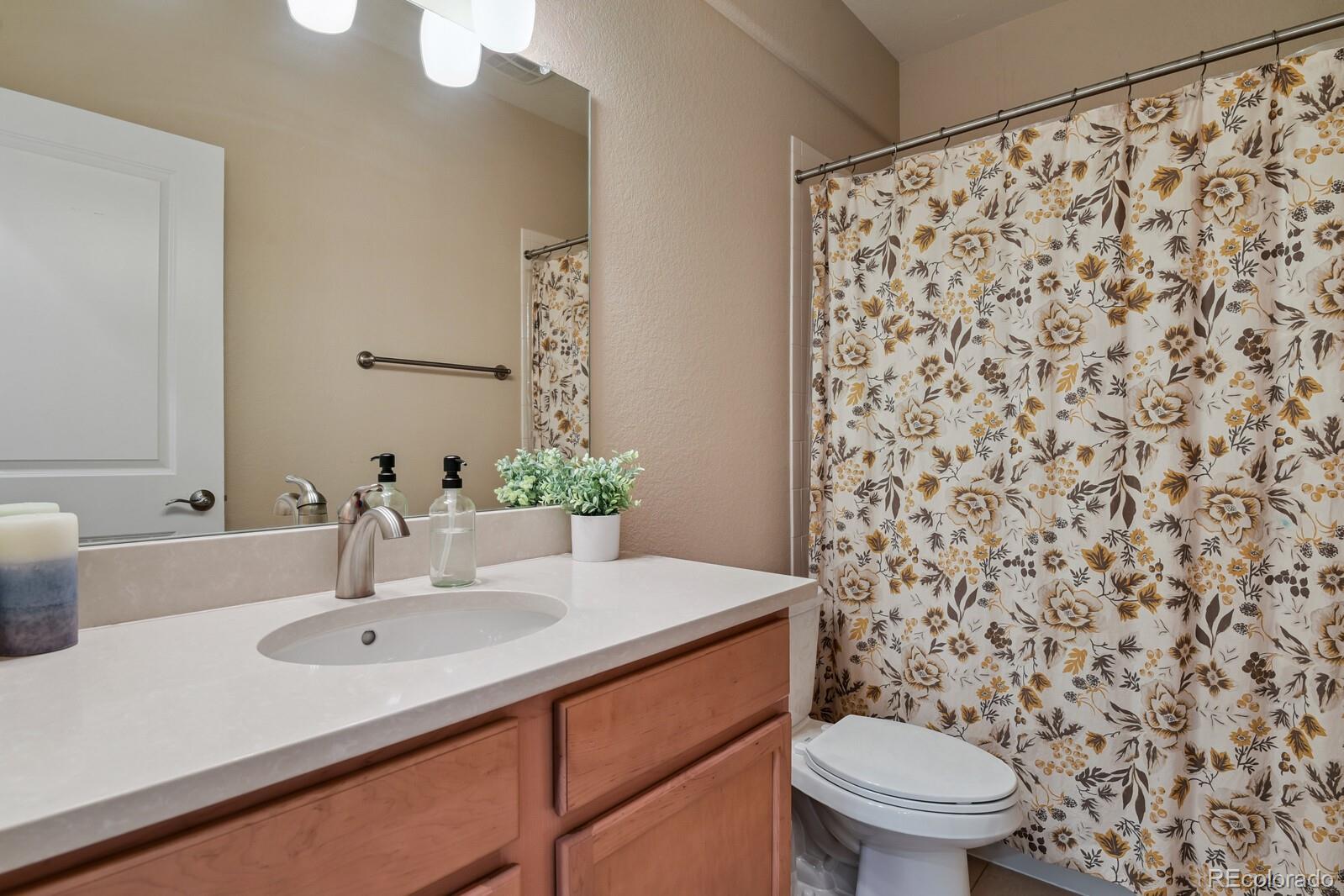 MLS Image #38 for 15471  village circle,commerce city, Colorado