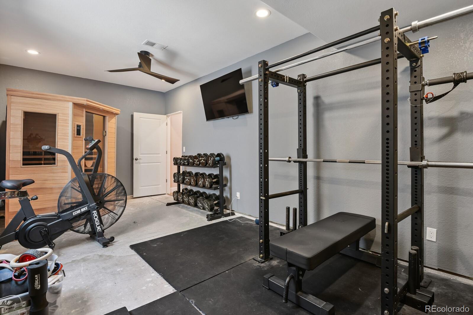 MLS Image #39 for 15471  village circle,commerce city, Colorado