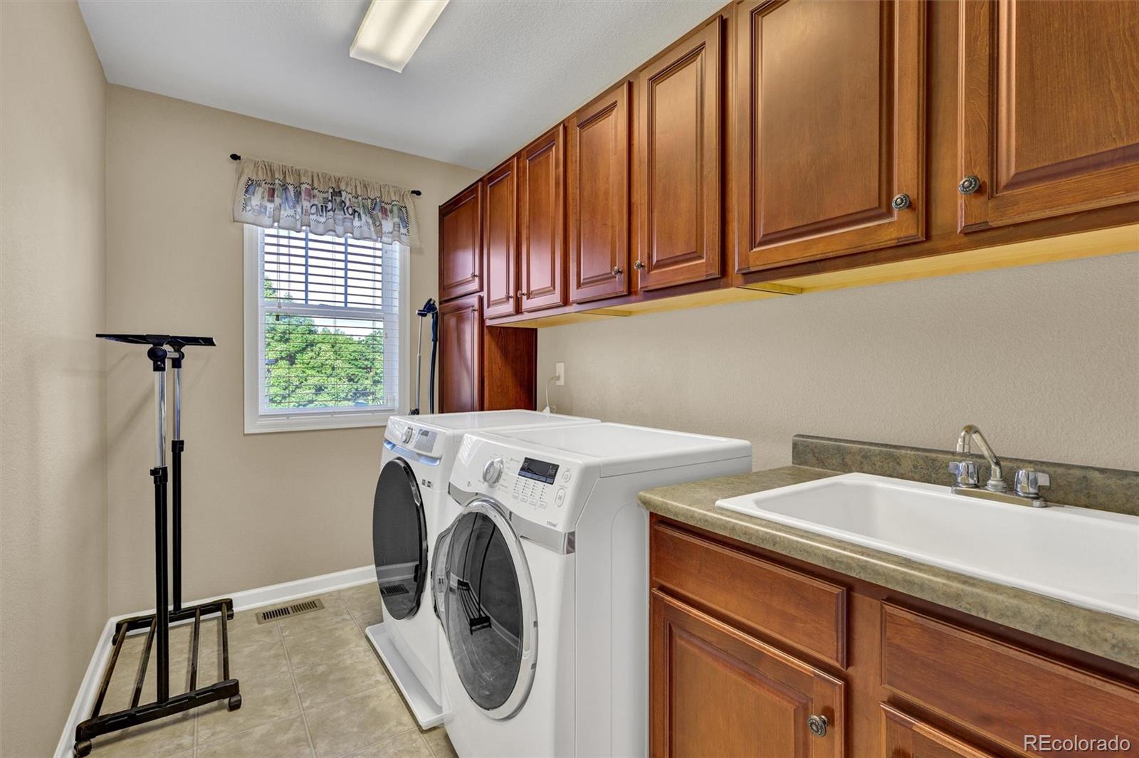 MLS Image #14 for 8489 s quay street,littleton, Colorado