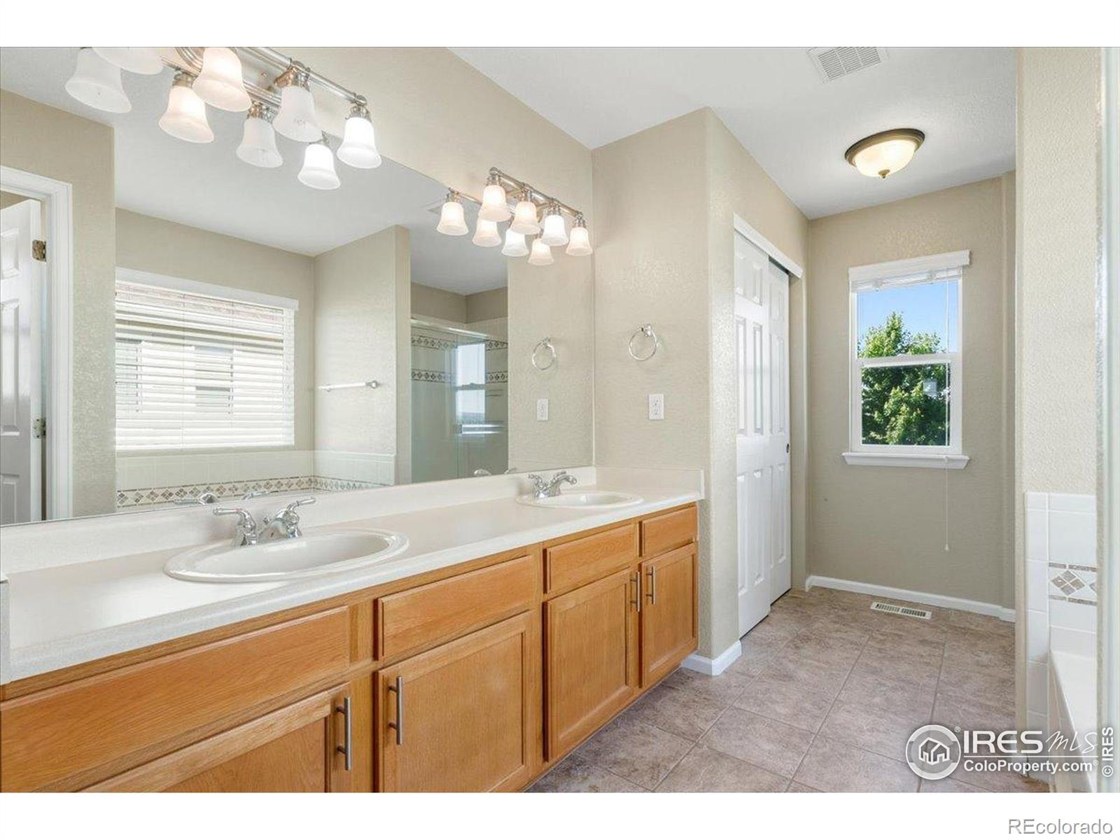 MLS Image #14 for 17216 e trailmaster drive,parker, Colorado