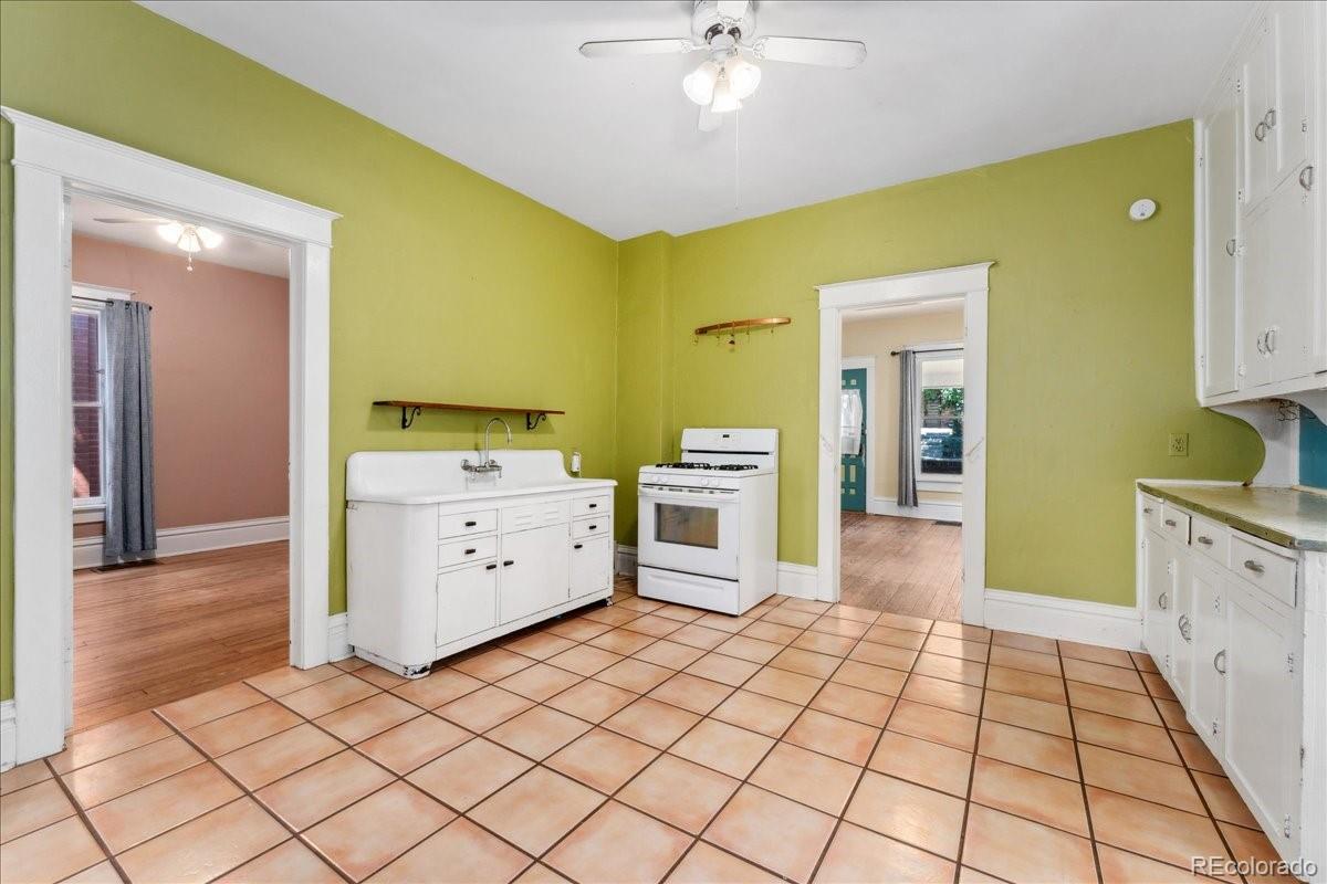MLS Image #13 for 4461  vrain street,denver, Colorado