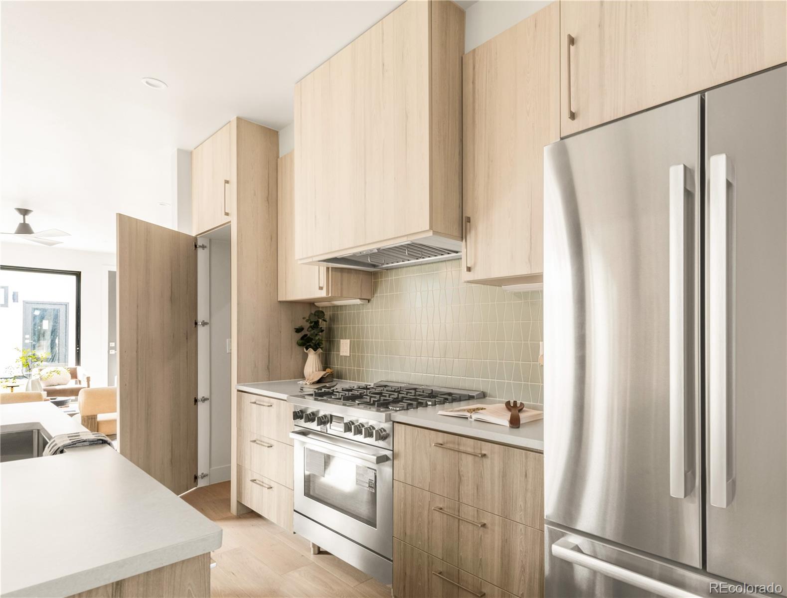 MLS Image #6 for 2391  king street,denver, Colorado