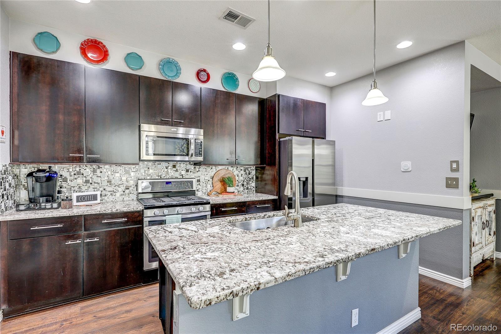 MLS Image #10 for 8321 e 33rd avenue,denver, Colorado