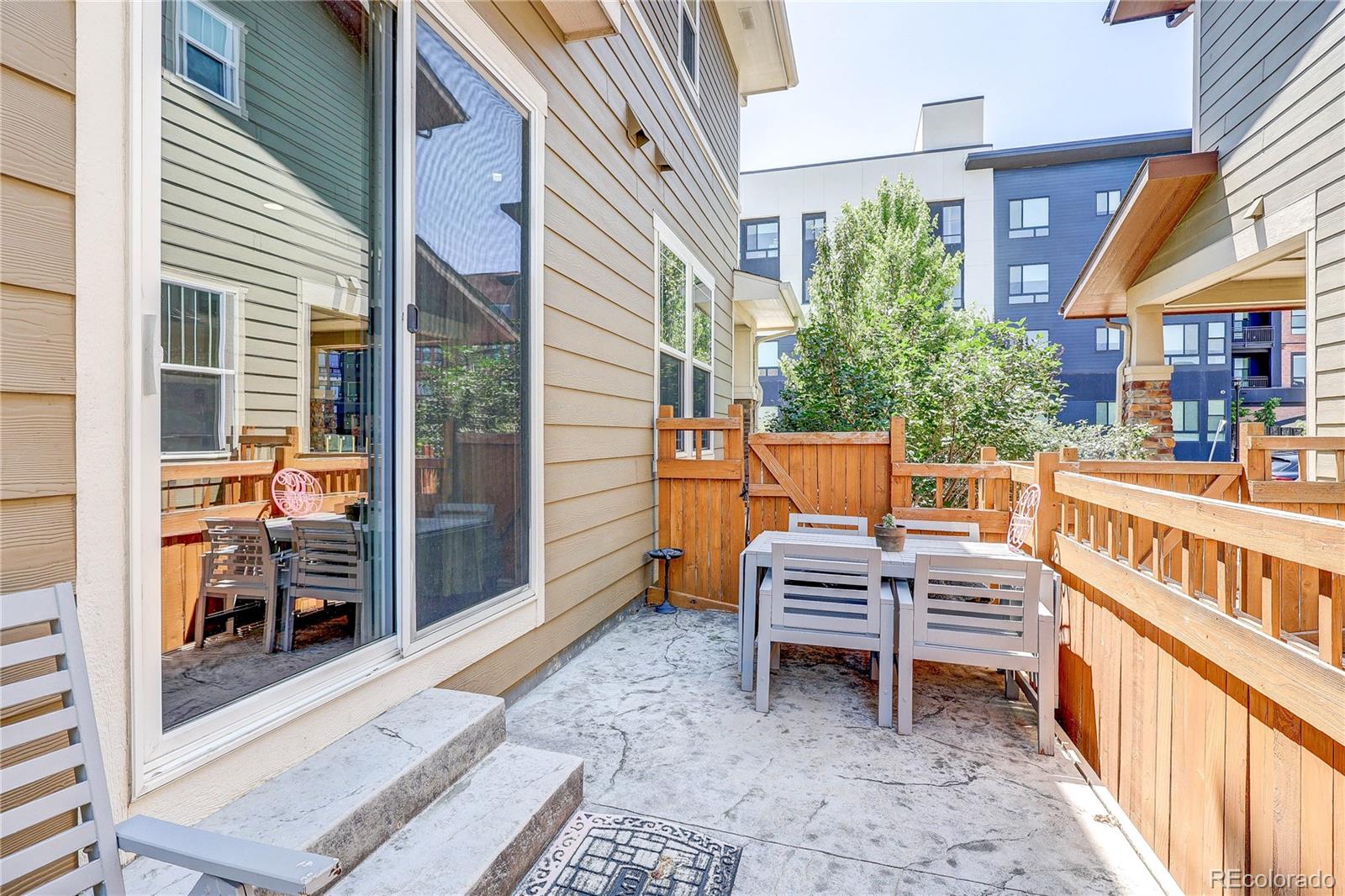MLS Image #13 for 8321 e 33rd avenue,denver, Colorado