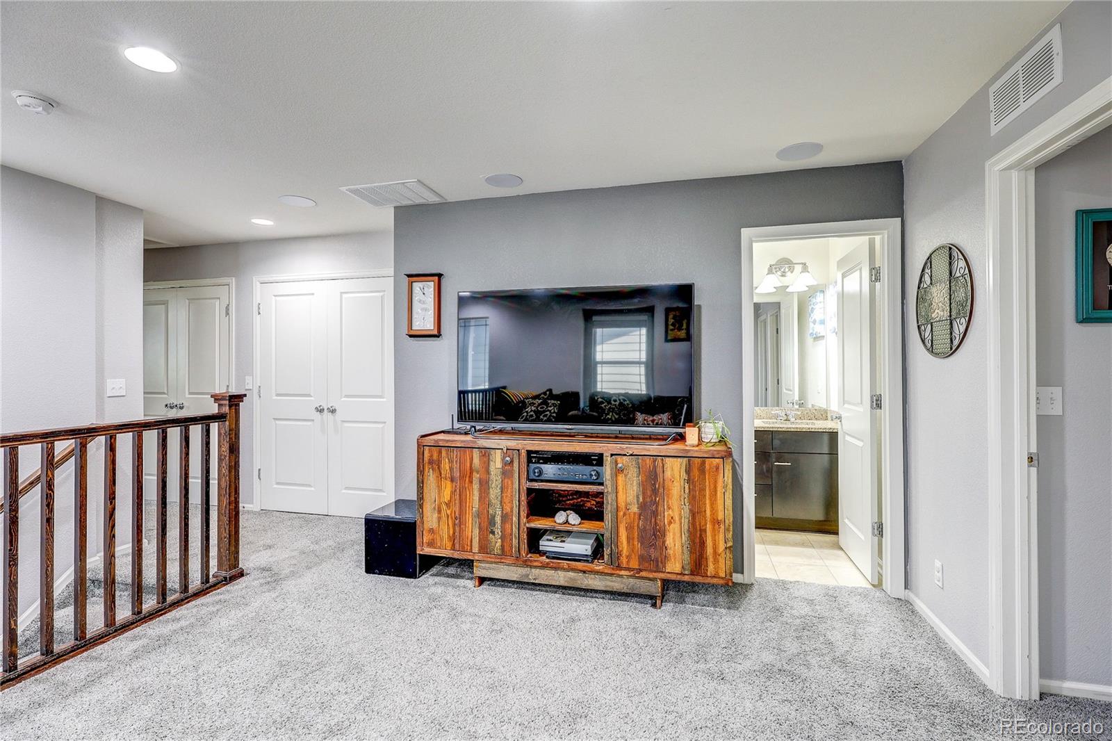 MLS Image #16 for 8321 e 33rd avenue,denver, Colorado