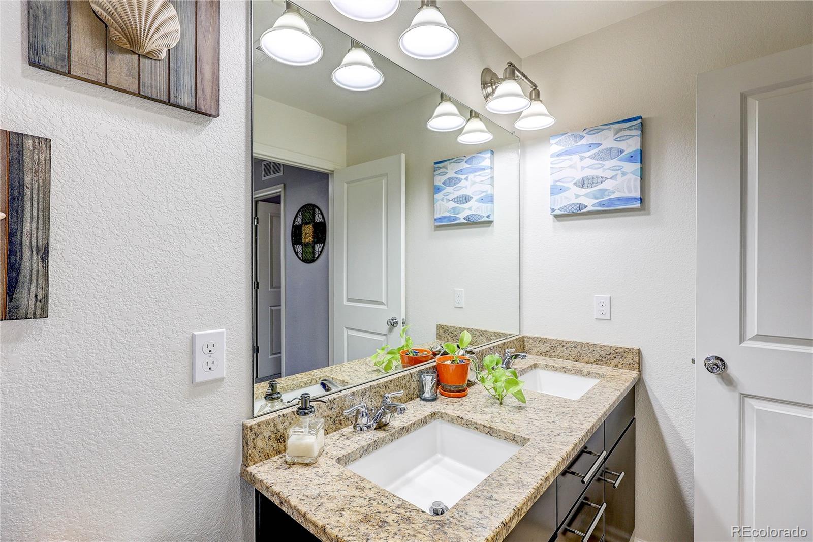 MLS Image #17 for 8321 e 33rd avenue,denver, Colorado