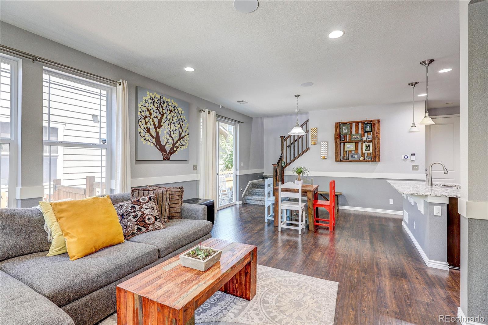 MLS Image #6 for 8321 e 33rd avenue,denver, Colorado