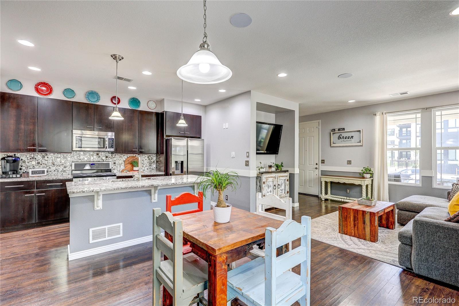 MLS Image #8 for 8321 e 33rd avenue,denver, Colorado