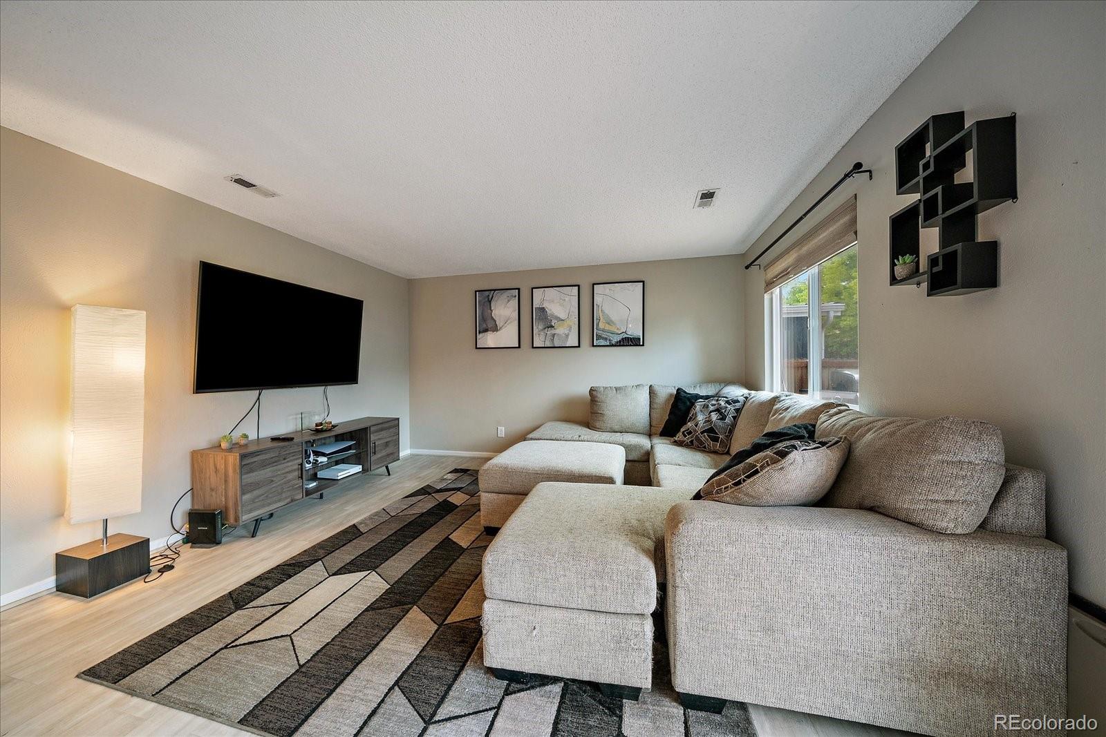MLS Image #10 for 10859 w fair avenue,littleton, Colorado