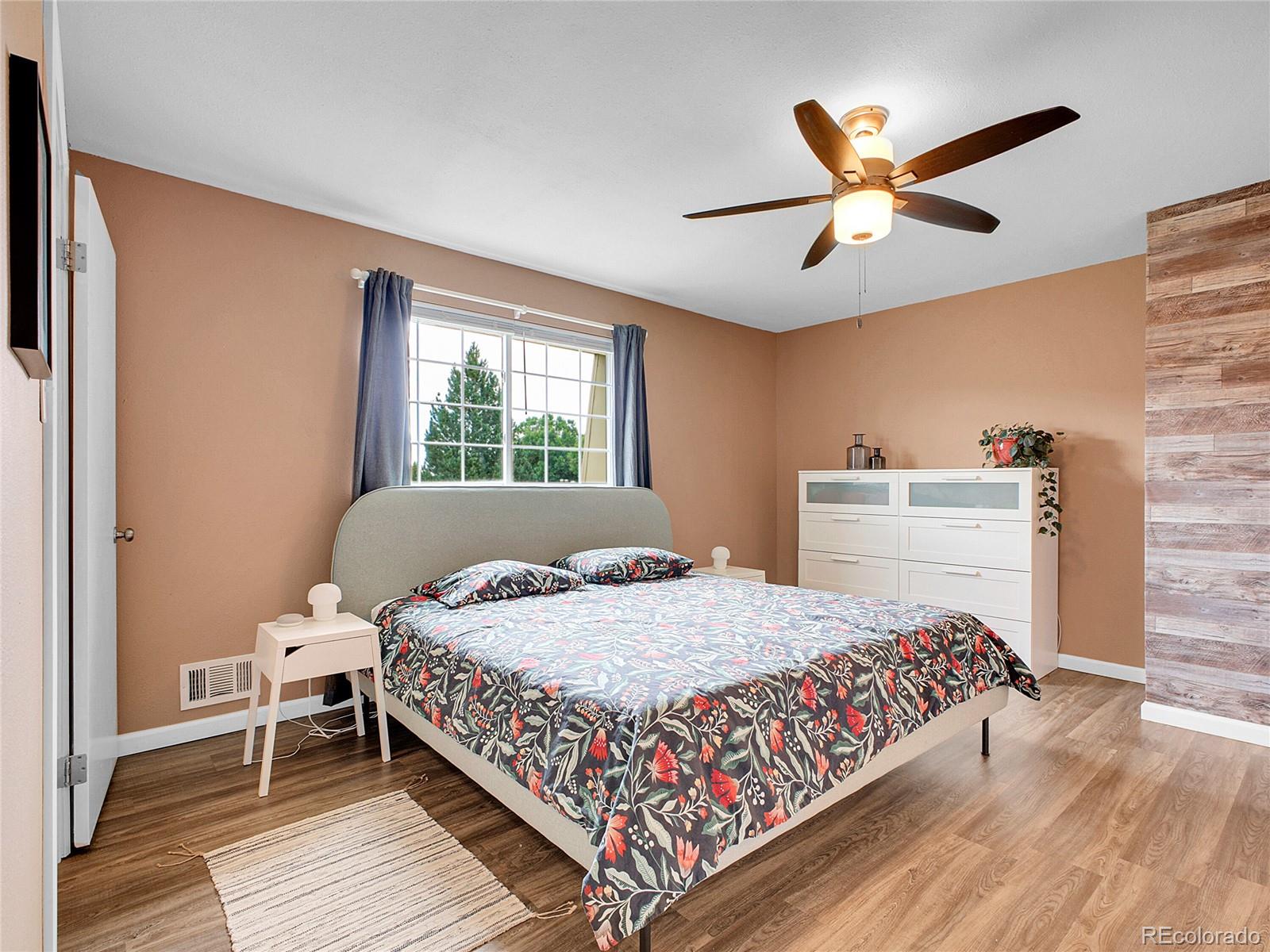 MLS Image #16 for 5853 s lowell boulevard,littleton, Colorado