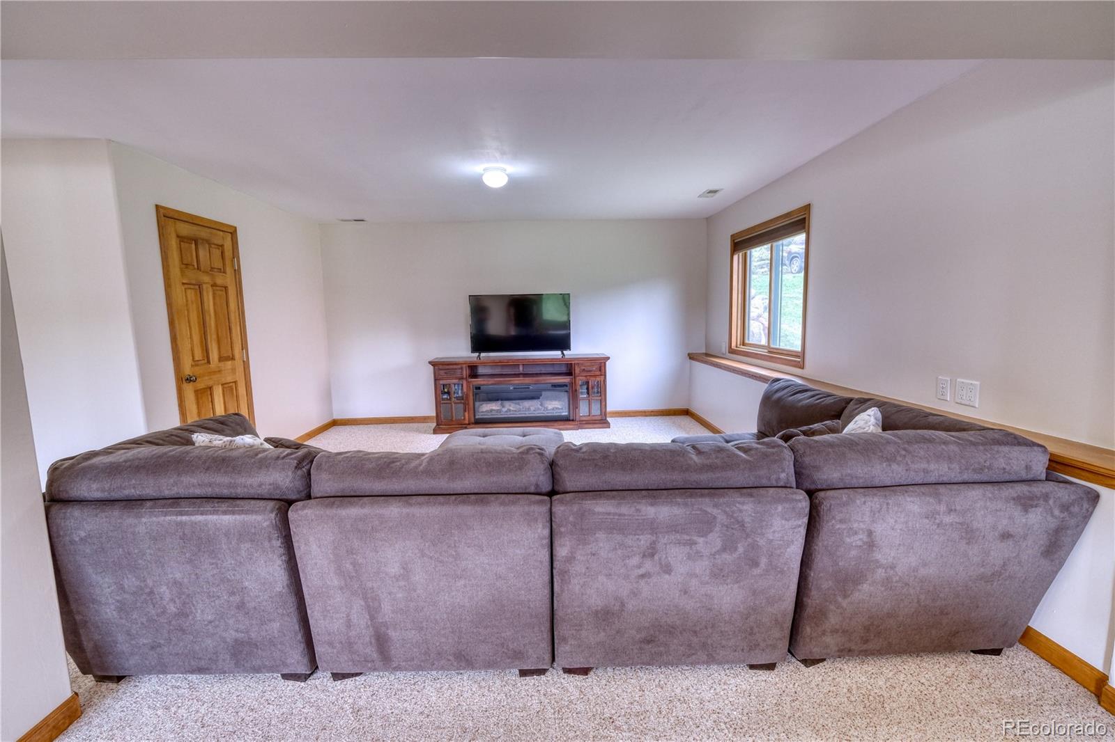 MLS Image #34 for 70  lone wolf court,dillon, Colorado