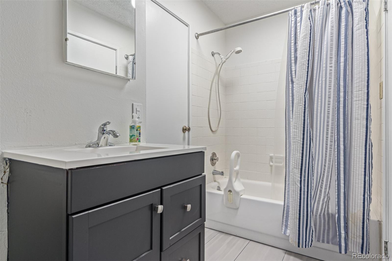 MLS Image #23 for 6455 e bates avenue,denver, Colorado