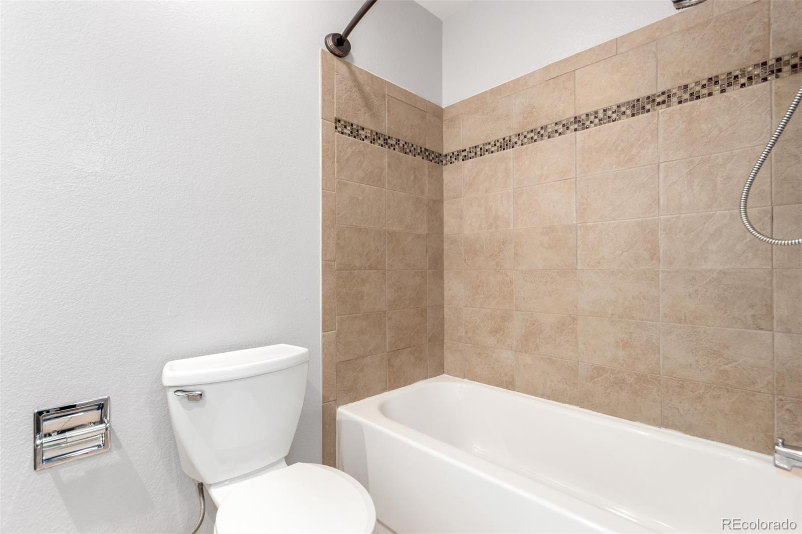 MLS Image #23 for 2101 s victor street,aurora, Colorado