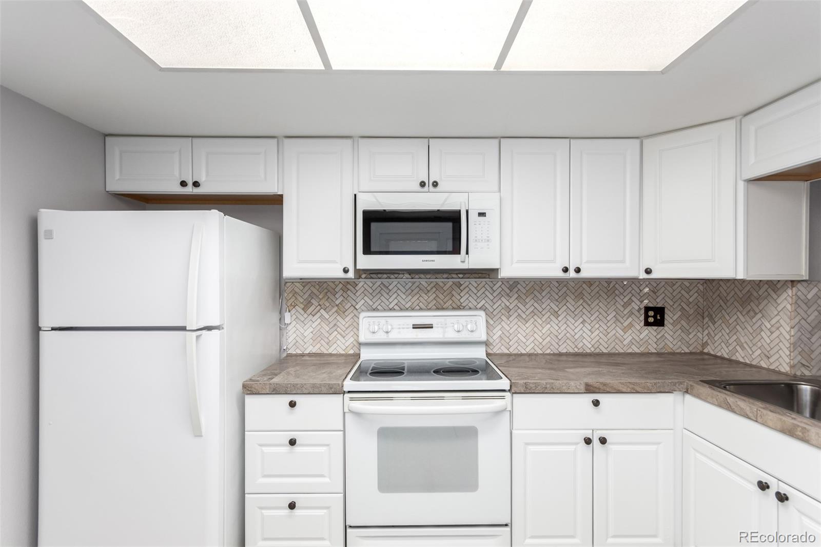 MLS Image #9 for 2101 s victor street,aurora, Colorado