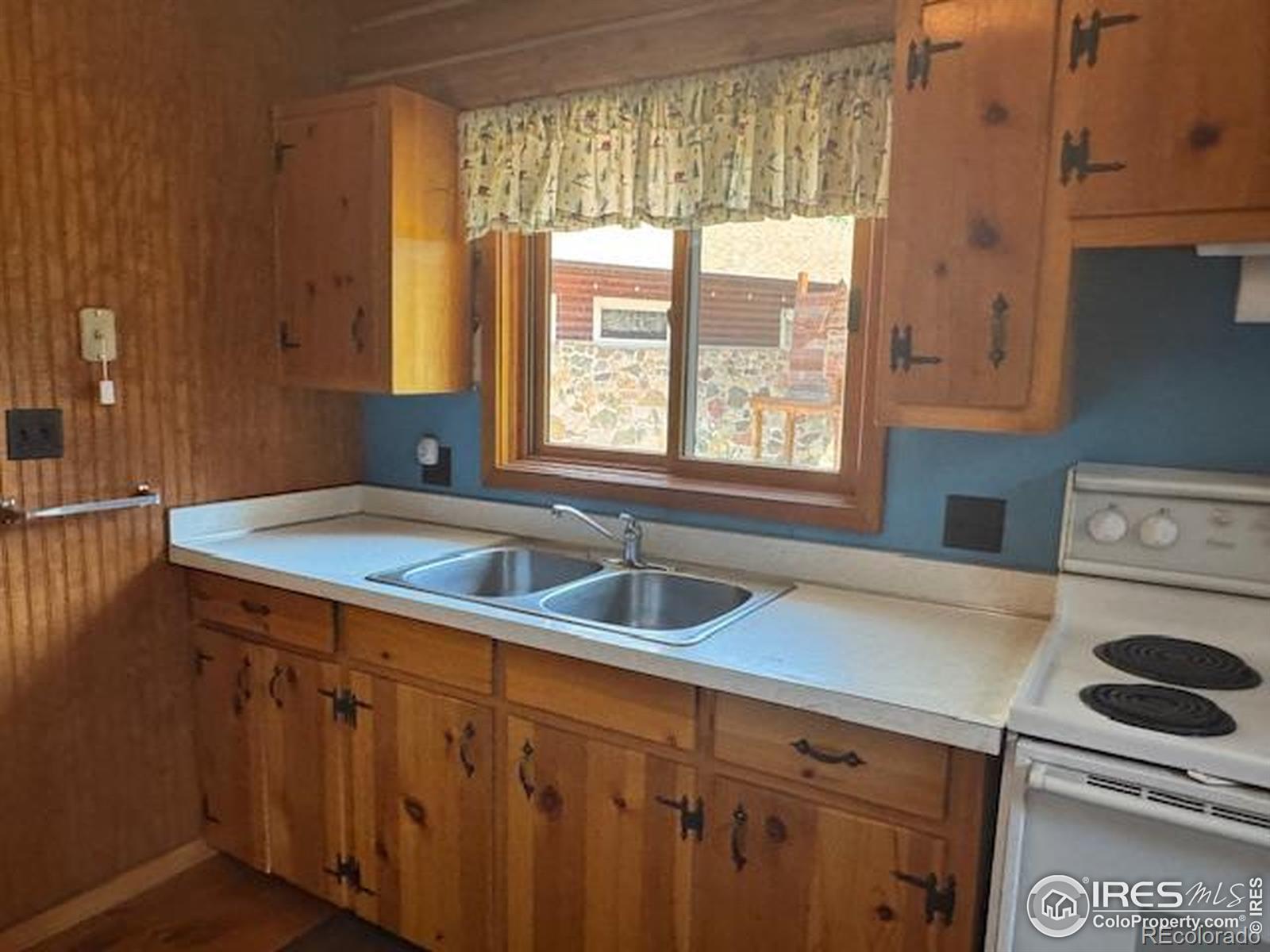MLS Image #6 for 110  meadow lane,bellvue, Colorado