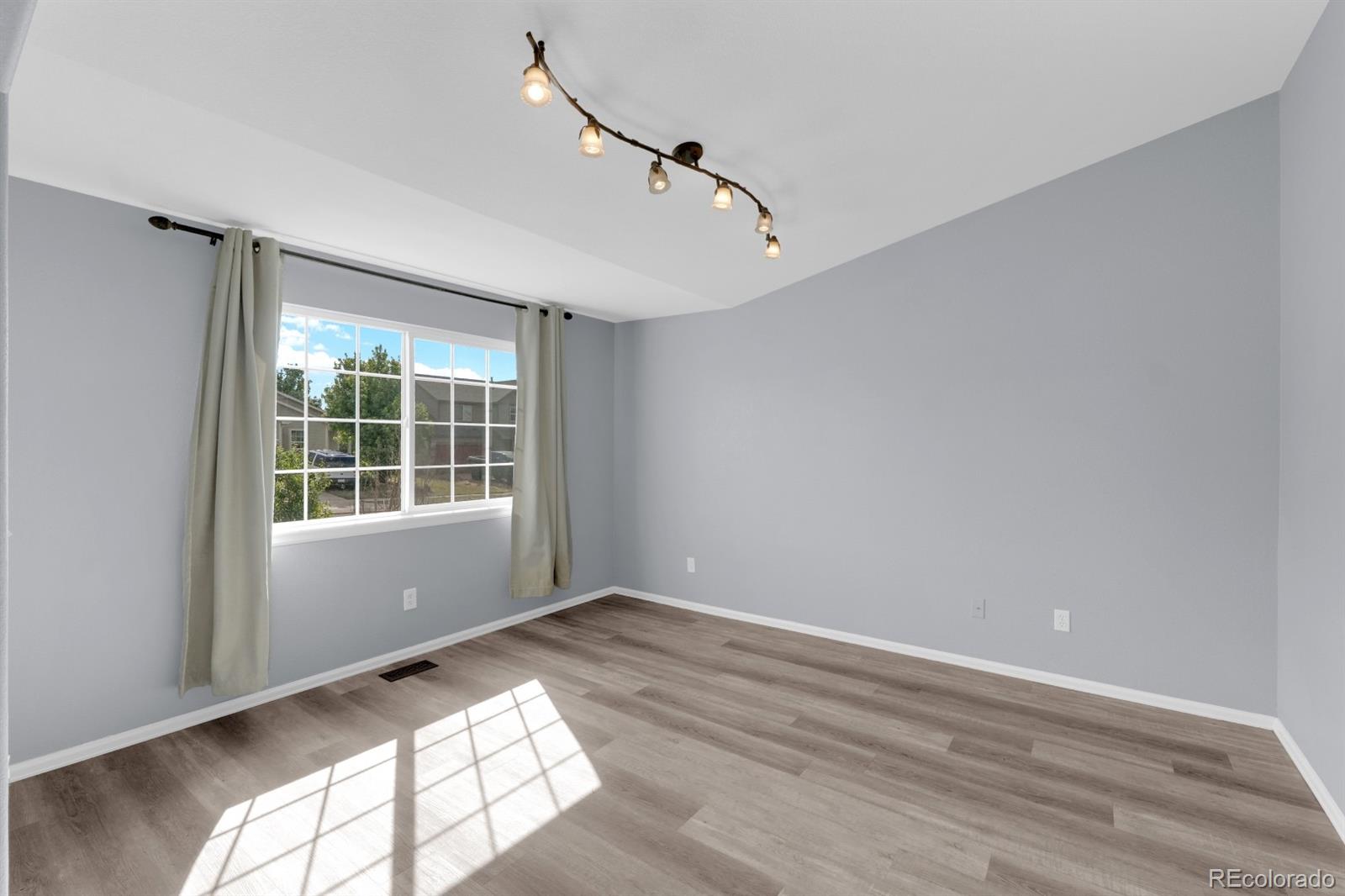 MLS Image #10 for 2250  streambank drive,colorado springs, Colorado