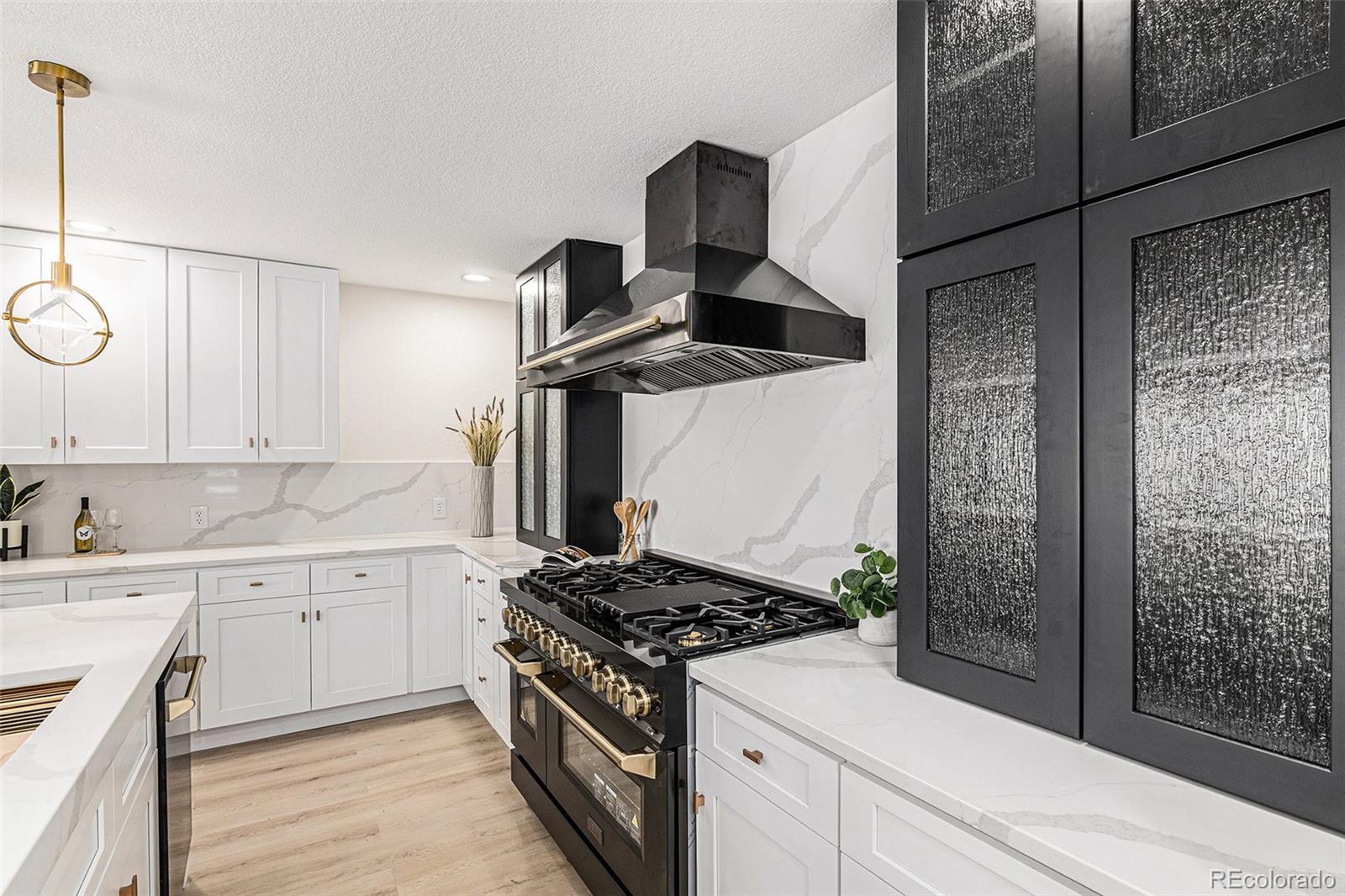 MLS Image #5 for 2140  tabor drive,lakewood, Colorado
