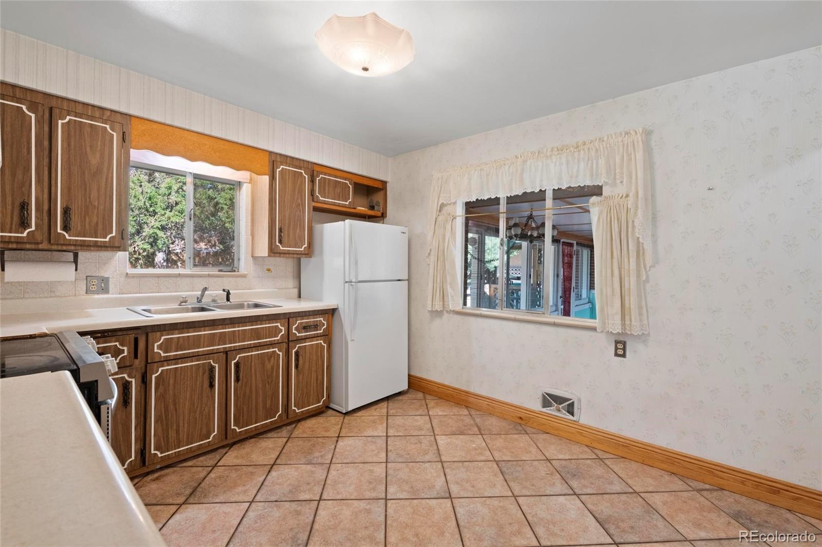 MLS Image #3 for 7493 w 67th place,arvada, Colorado