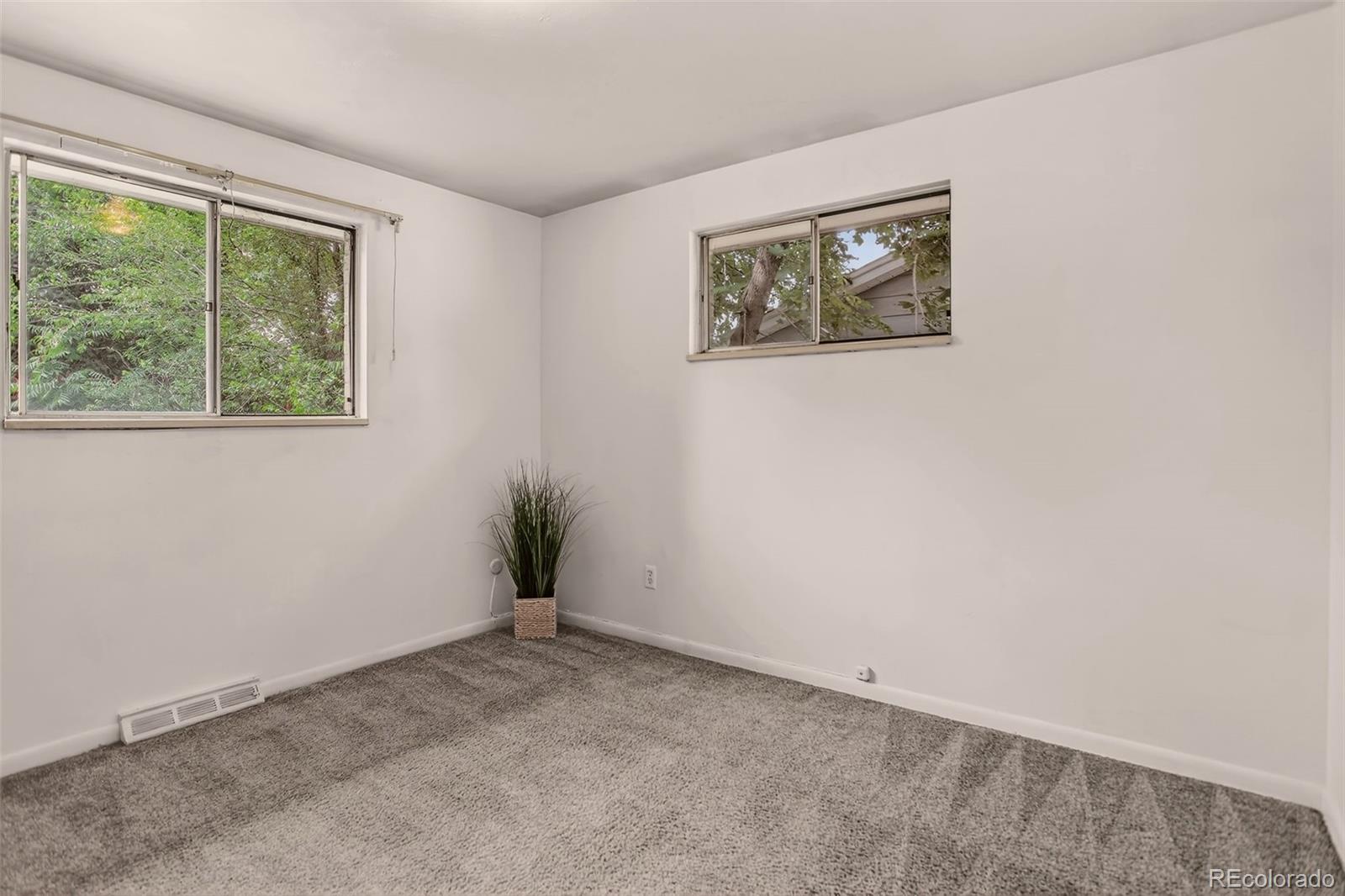 MLS Image #11 for 609 s quentin street,aurora, Colorado