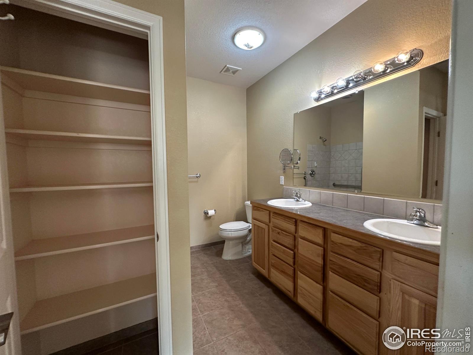 MLS Image #11 for 1238  finch street,loveland, Colorado
