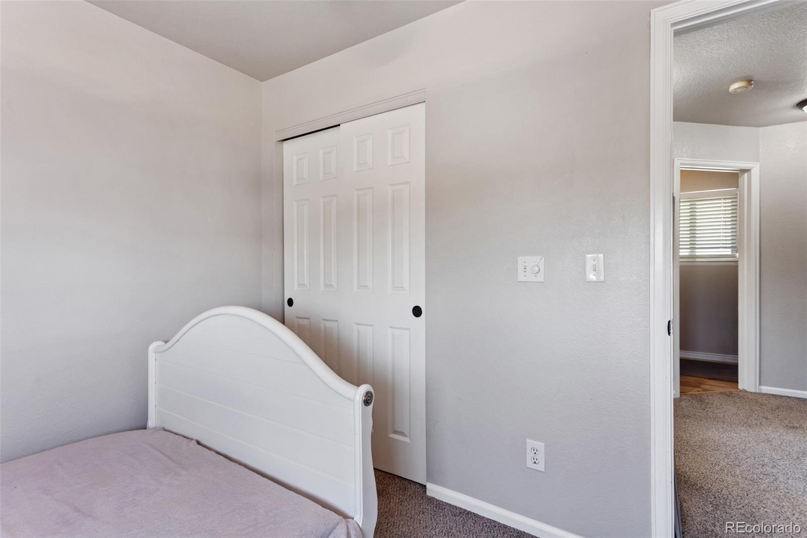MLS Image #14 for 19917  mitchell circle,denver, Colorado