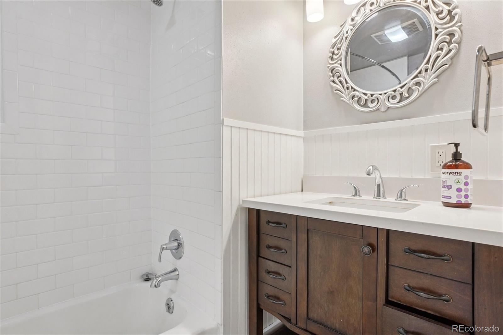 MLS Image #22 for 4465 s bannock street,englewood, Colorado