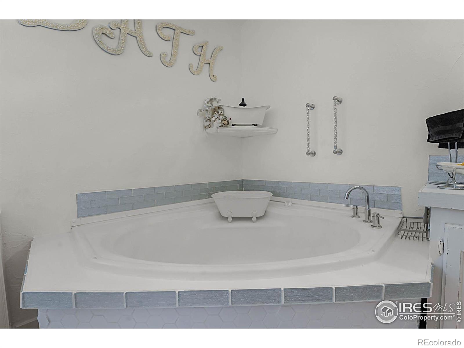 MLS Image #29 for 2036  1st avenue,greeley, Colorado
