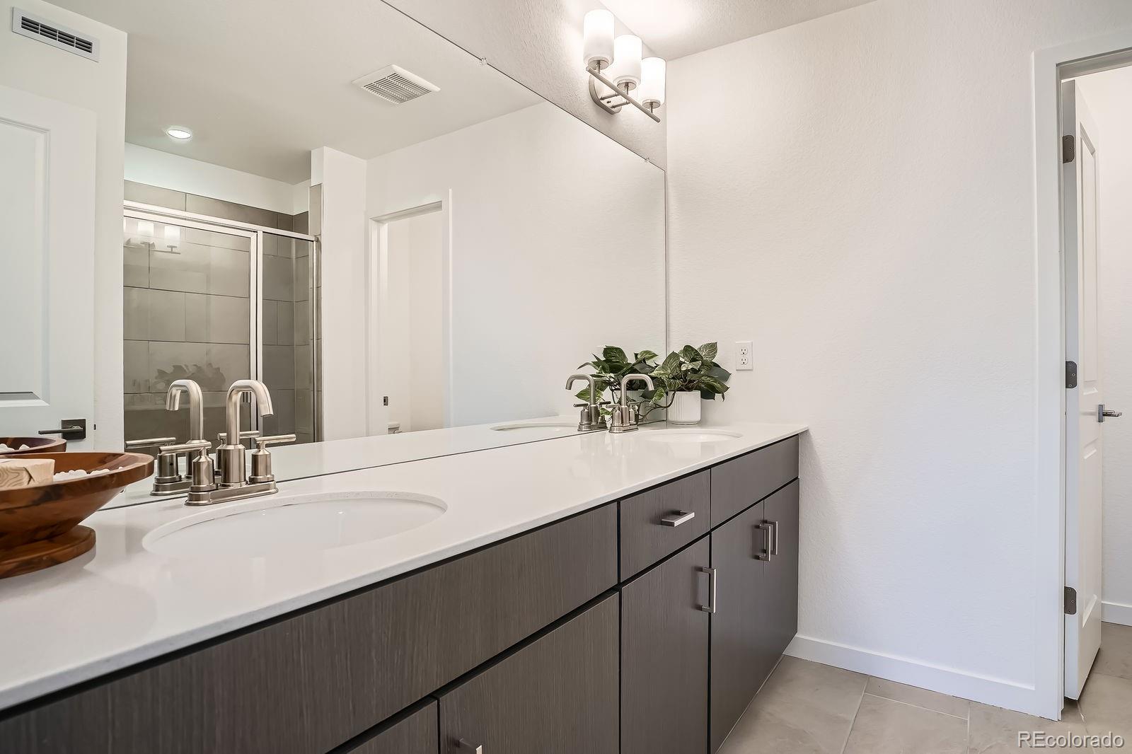 MLS Image #20 for 370  geneva street,aurora, Colorado