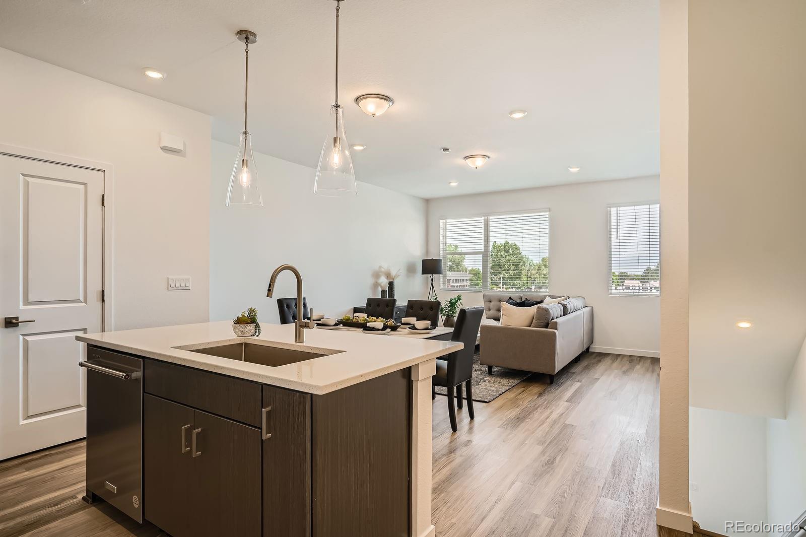MLS Image #7 for 370  geneva street,aurora, Colorado