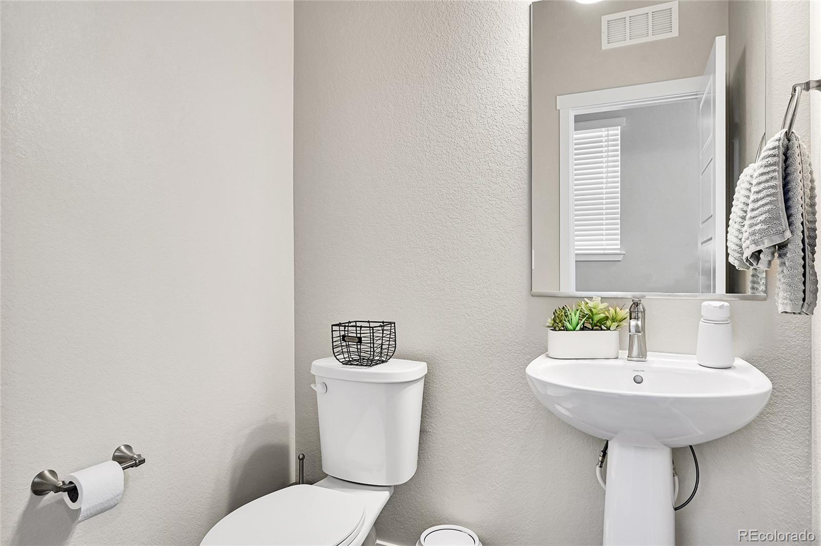 MLS Image #24 for 1575 w 68th avenue,denver, Colorado